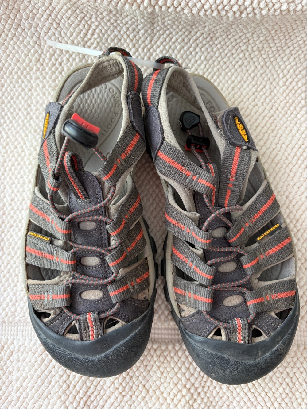 Keen Women’s Newport Outdoor Sandals, size 6.5